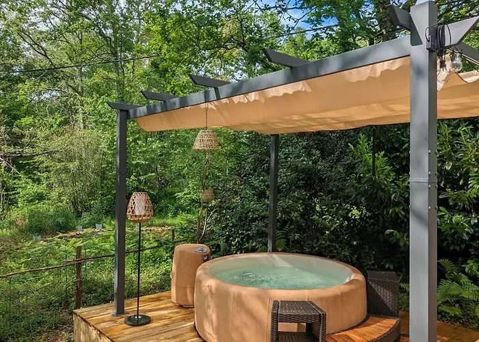 Hulotte Avec Privatif Alpehytte *